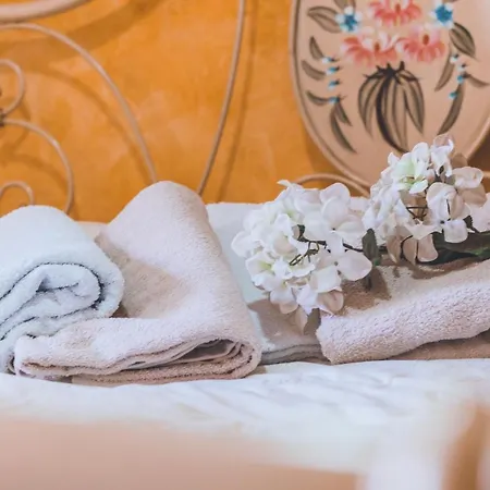 Ristorante Grotta Del Romito Couette-café Papasidero