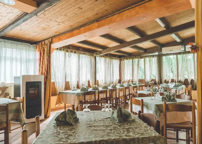 Alojamento de Acomodação e Pequeno-almoço Ristorante Grotta Del Romito Papasidero